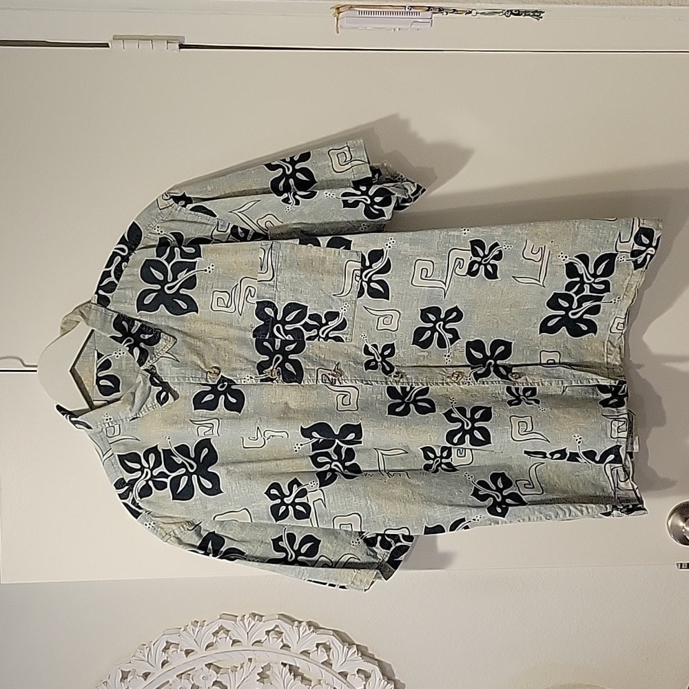 Men's Hawaiian shirt, size XL
